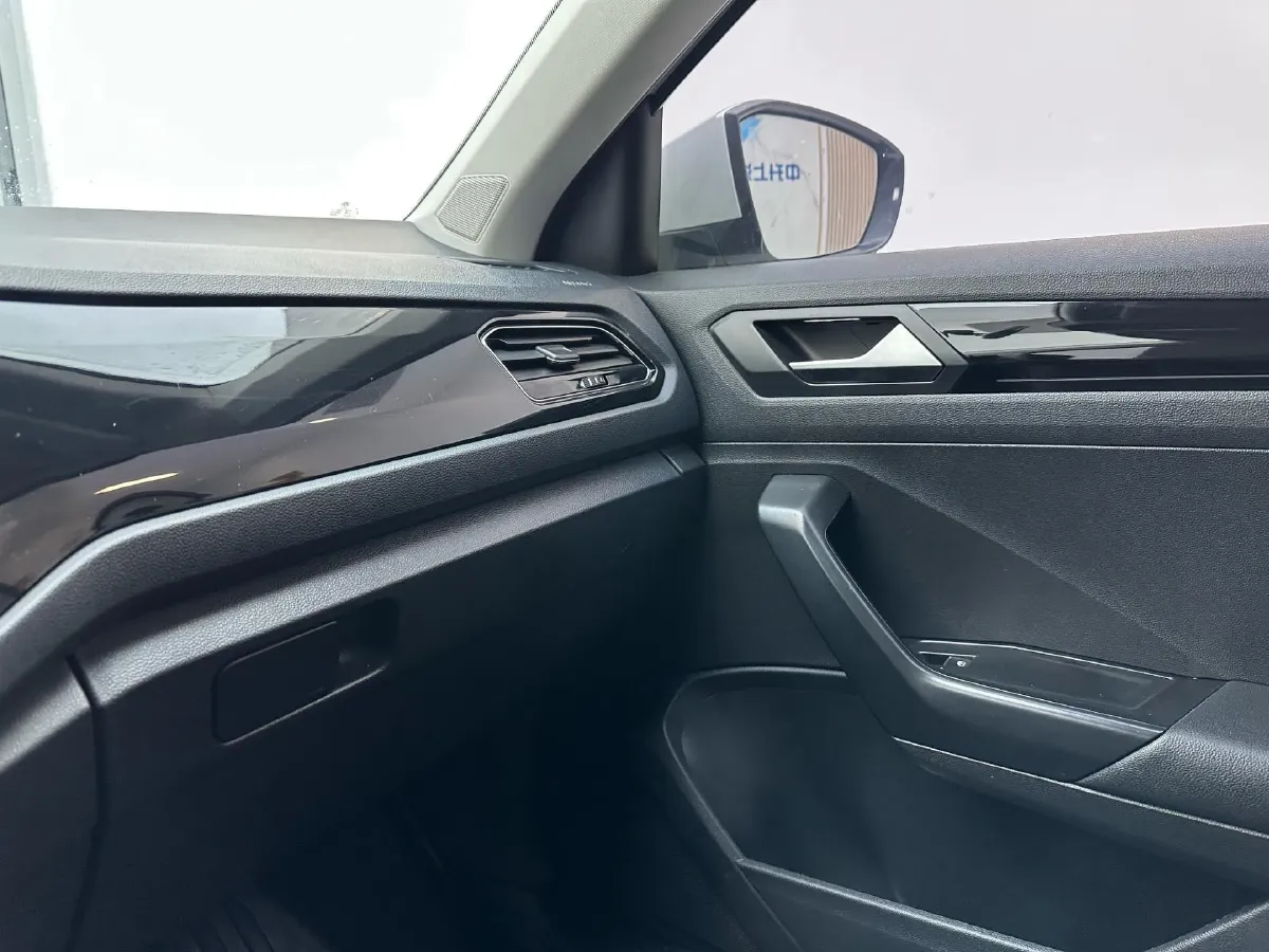 2019 Volkswagen T-Roc 1.4T 150HP L4 7DCT,autocango,china used car exporter,china ev exporter,chinese used car exporter,chinese used ev exporter