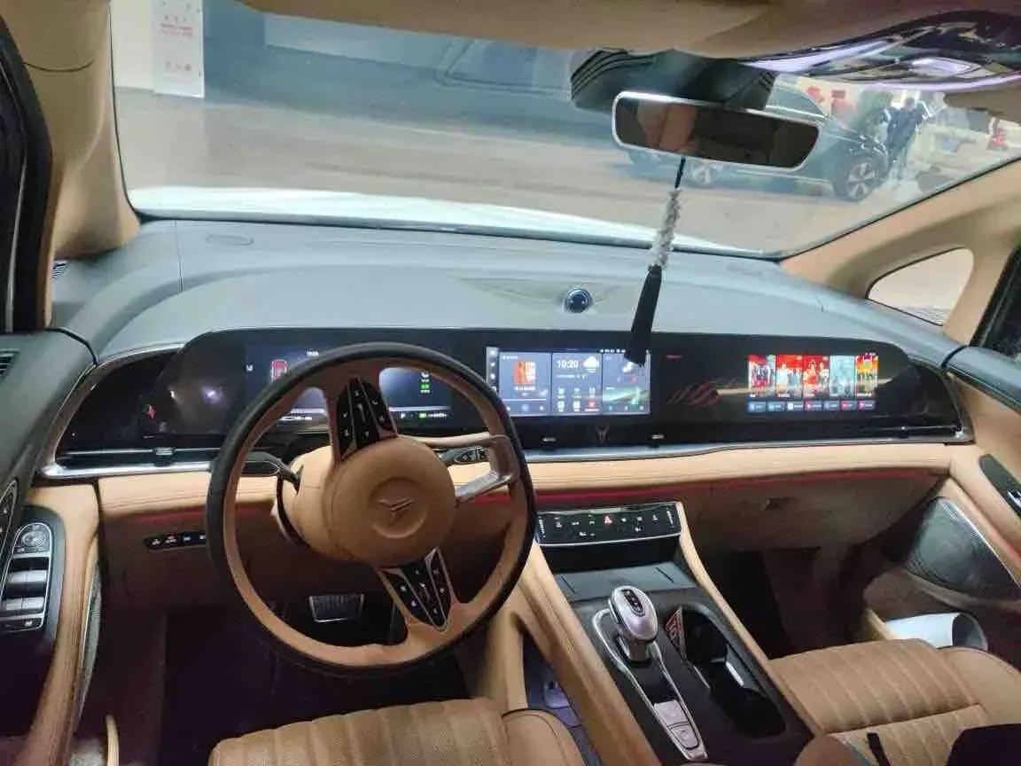 2022 Voyah Dream 1.5T 136HP L4 PHEV 25.57KWH,autocango,china used car exporter,china ev exporter,chinese used car exporter,chinese used ev exporter