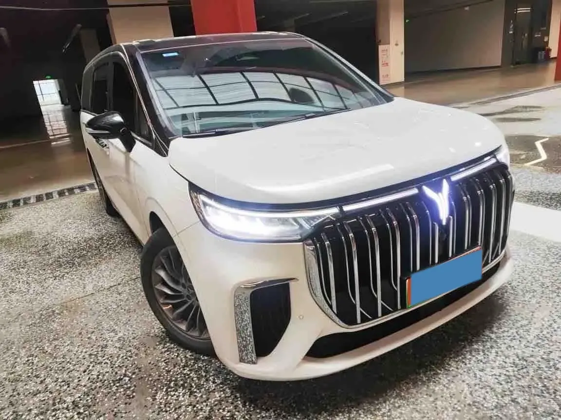 2022 Voyah Dream 1.5T 136HP L4 PHEV 25.57KWH,autocango,china used car exporter,china ev exporter,chinese used car exporter,chinese used ev exporter