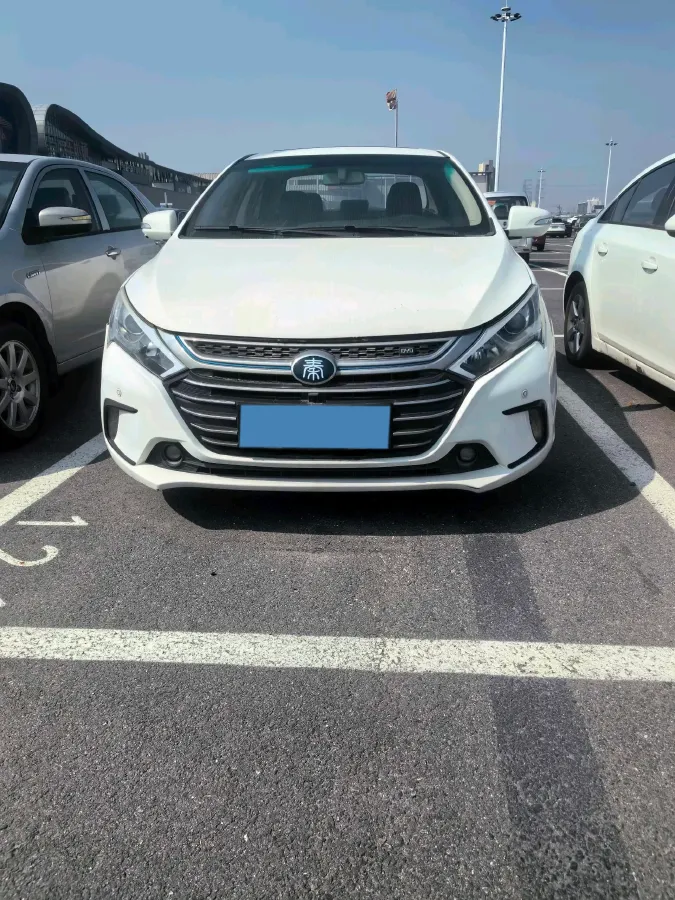 2017 BYD Qin 1.5T 154HP L4 6DCT PHEV 15.2KWH,autocango,china used car exporter,china ev exporter,chinese used car exporter,chinese used ev exporter