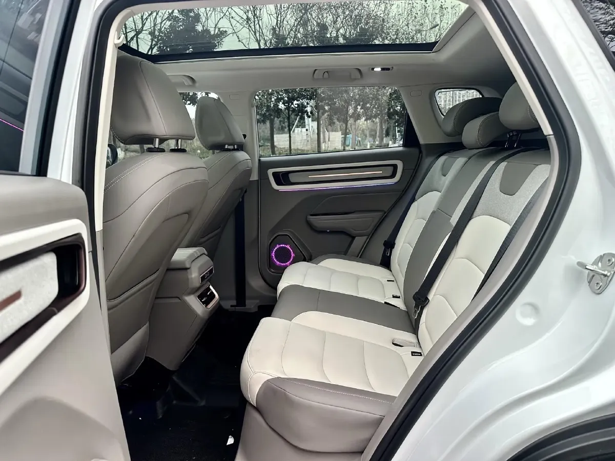 2024 DongFeng Aeolus YiXuan MAX 1.5T 197HP L4 7DCT,autocango,china used car exporter,china ev exporter,chinese used car exporter,chinese used ev exporter