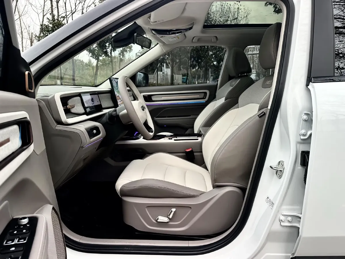 2024 DongFeng Aeolus YiXuan MAX 1.5T 197HP L4 7DCT,autocango,china used car exporter,china ev exporter,chinese used car exporter,chinese used ev exporter