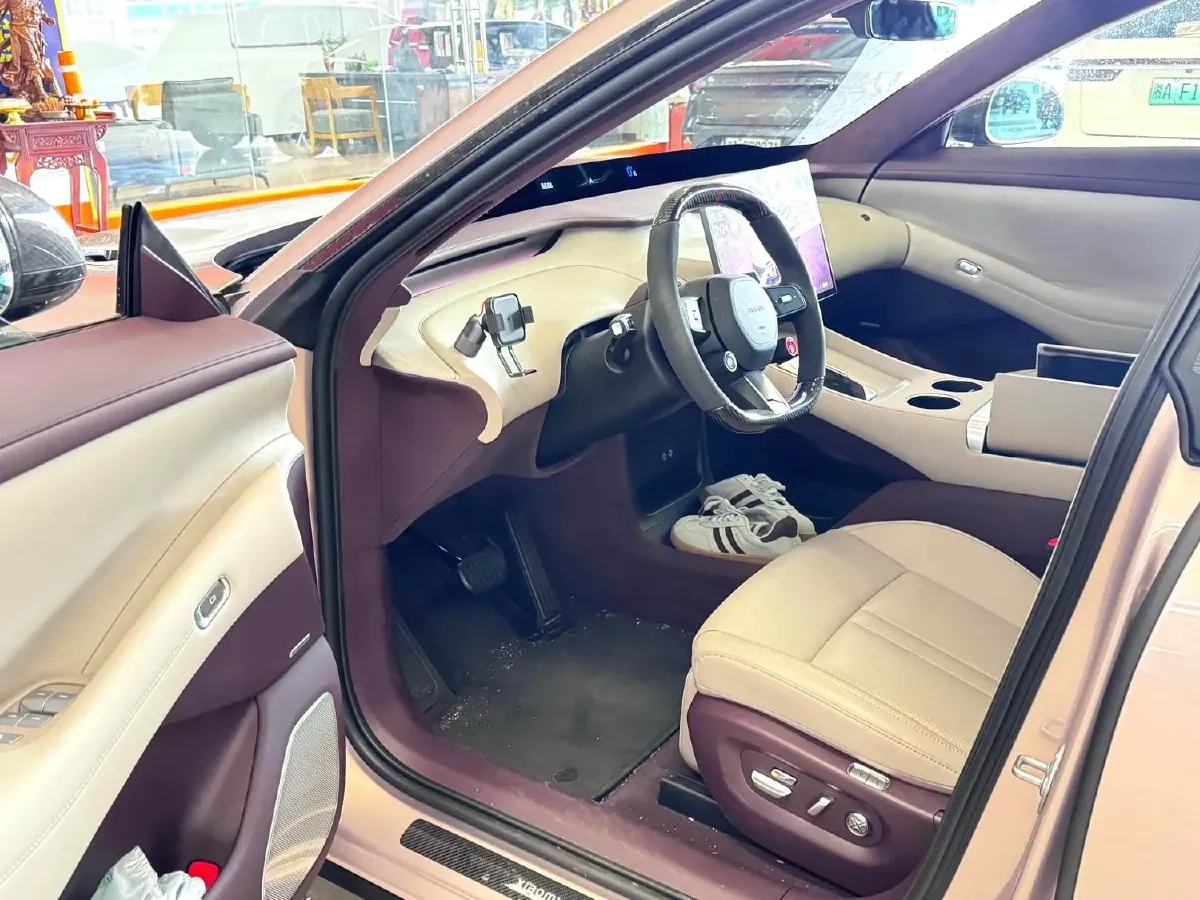 2025 MI YU7 BEV 101.7KWH,autocango,china used car exporter,china ev exporter,chinese used car exporter,chinese used ev exporter