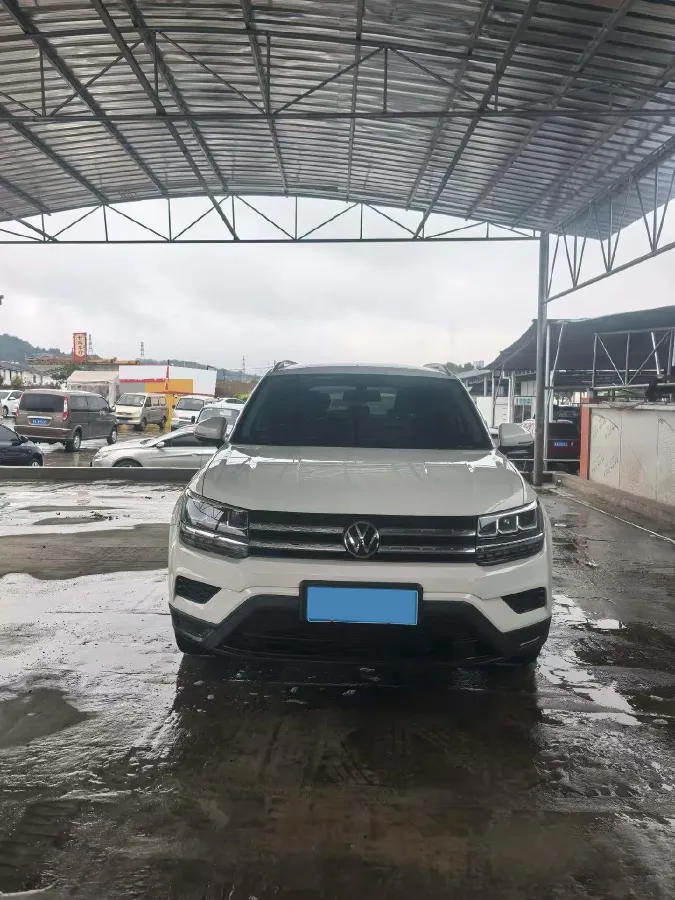 2021 Volkswagen Tharu 1.4T 150HP L4 7DCT,autocango,china used car exporter,china ev exporter,chinese used car exporter,chinese used ev exporter