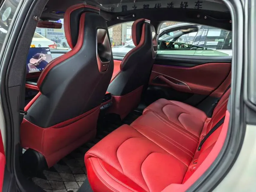 2024 MI SU7 BEV 73.6KWH,autocango,china used car exporter,china ev exporter,chinese used car exporter,chinese used ev exporter