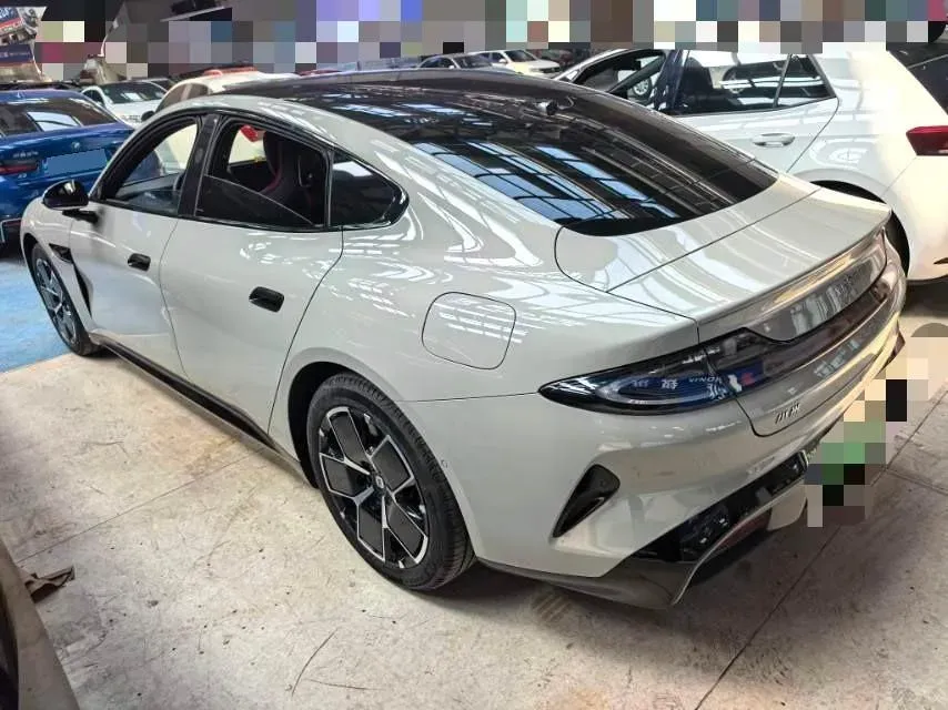 2024 MI SU7 BEV 73.6KWH,autocango,china used car exporter,china ev exporter,chinese used car exporter,chinese used ev exporter