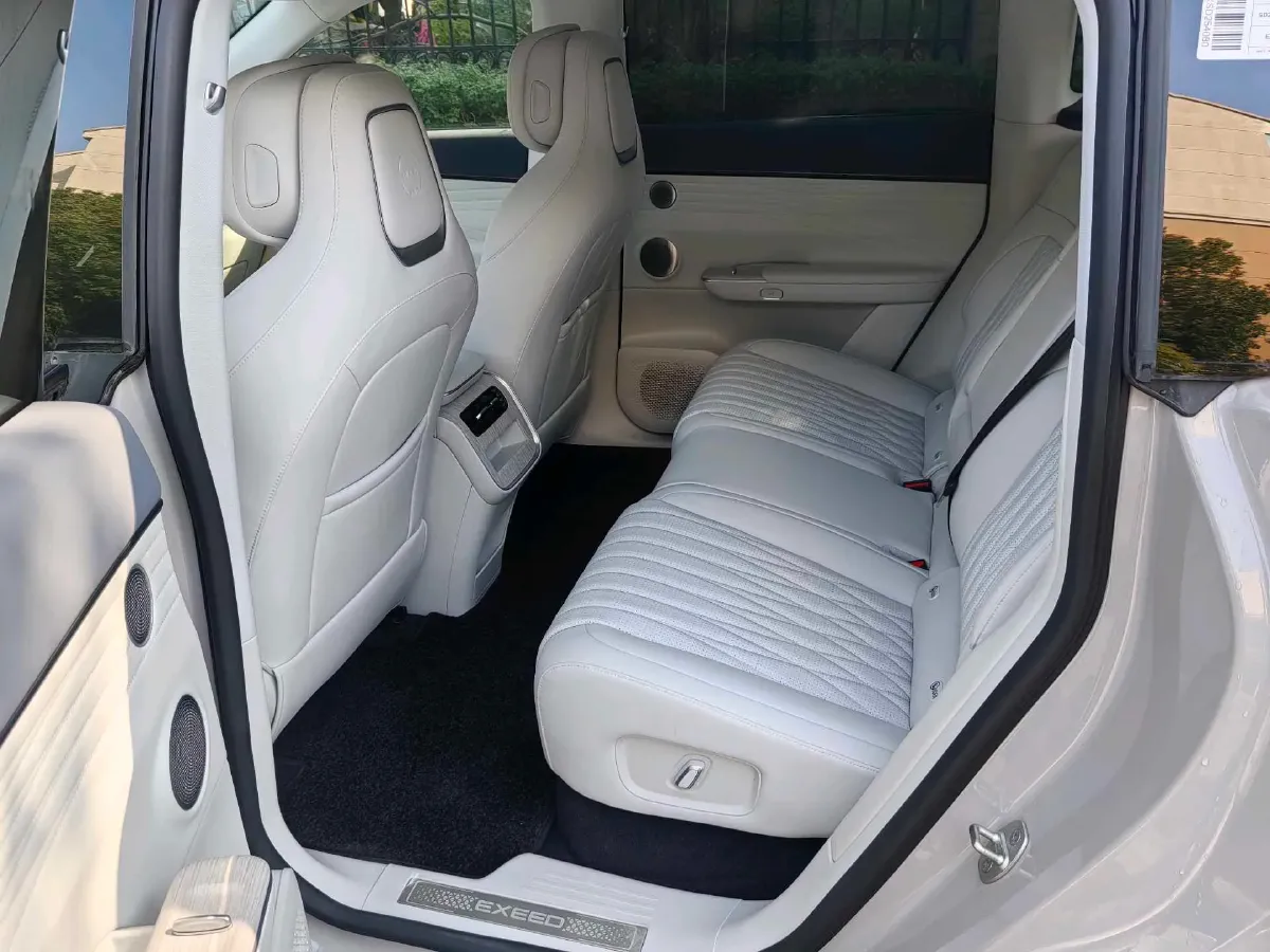 2025 Exceed Sterra ET REEV 156HP REEV,autocango,china used car exporter,china ev exporter,chinese used car exporter,chinese used ev exporter