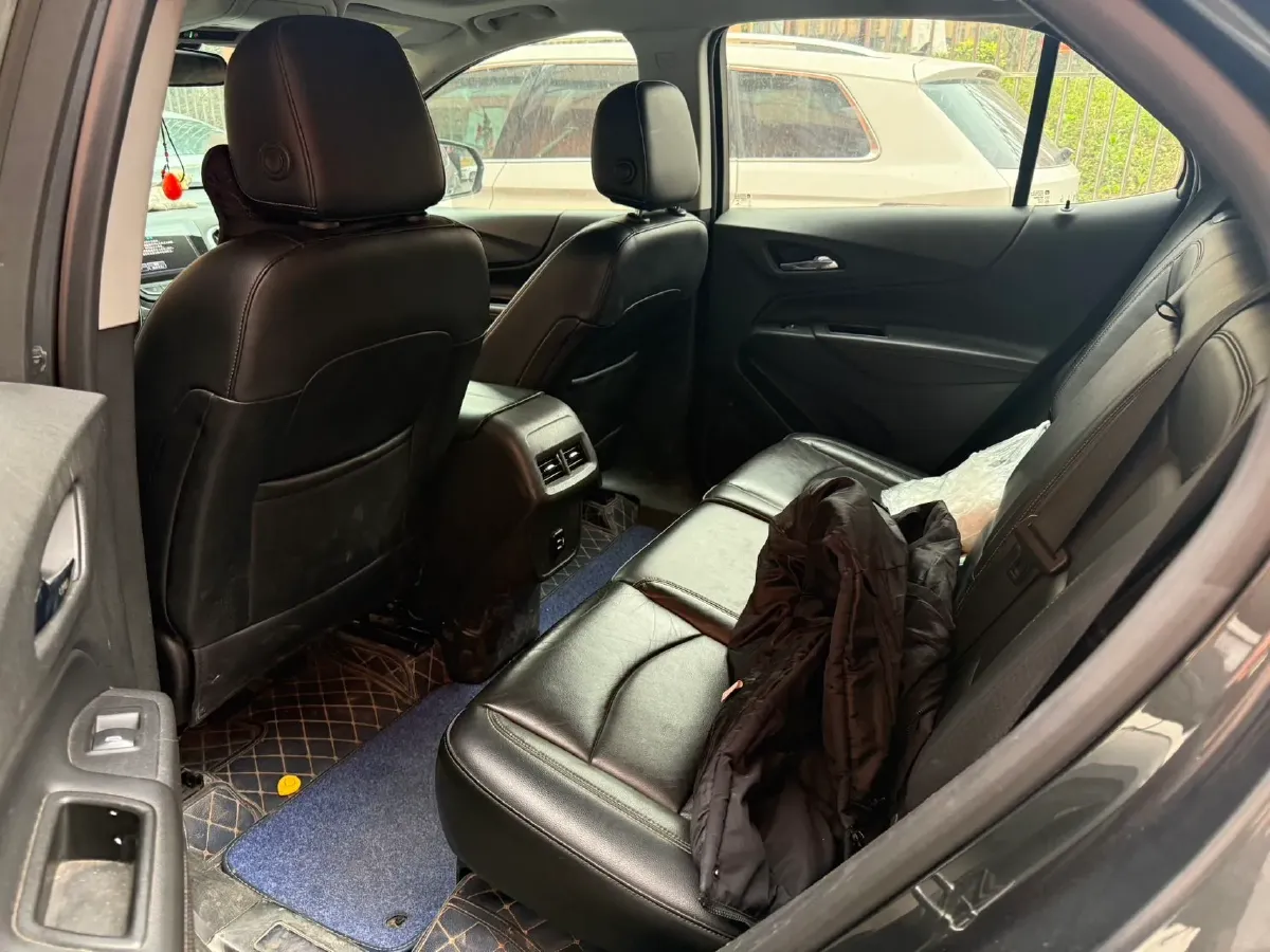 2018 Chevrolet Equinox 2.0T 260HP L4 9AT,autocango,china used car exporter,china ev exporter,chinese used car exporter,chinese used ev exporter