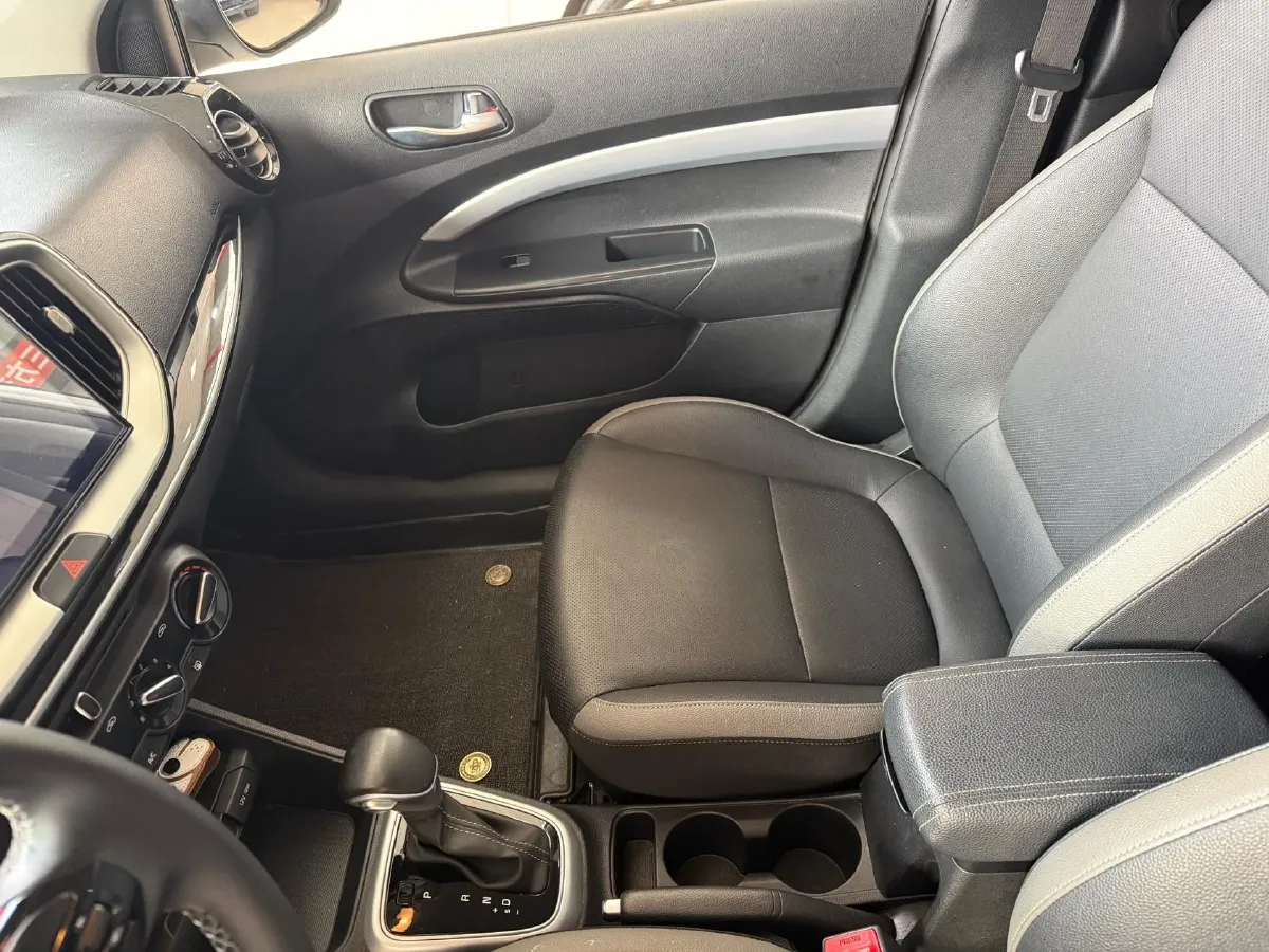 2021 Kia KX1 1.4L 100HP L4 6AT,autocango,china used car exporter,china ev exporter,chinese used car exporter,chinese used ev exporter