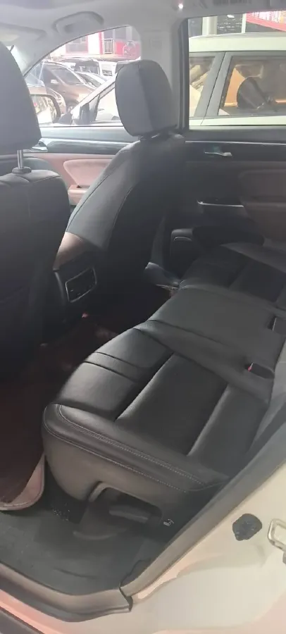 2017 GAC Trumpchi GS8 2.0T 201HP L4 6AT,autocango,china used car exporter,china ev exporter,chinese used car exporter,chinese used ev exporter