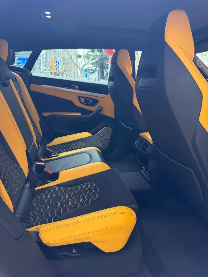 2021 Lamborghini Urus 4.0T 641HP V8 8AT,autocango,china used car exporter,china ev exporter,chinese used car exporter,chinese used ev exporter