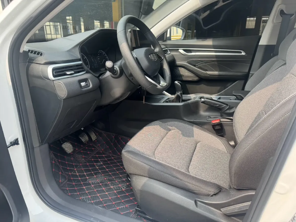 2025 Geely Emgrand 1.5L 127HP L4 5MT,autocango,china used car exporter,china ev exporter,chinese used car exporter,chinese used ev exporter