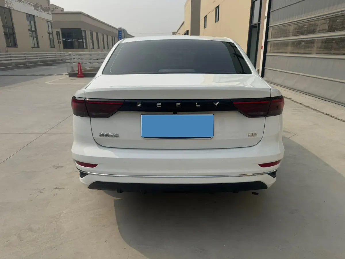 2025 Geely Emgrand 1.5L 127HP L4 5MT,autocango,china used car exporter,china ev exporter,chinese used car exporter,chinese used ev exporter