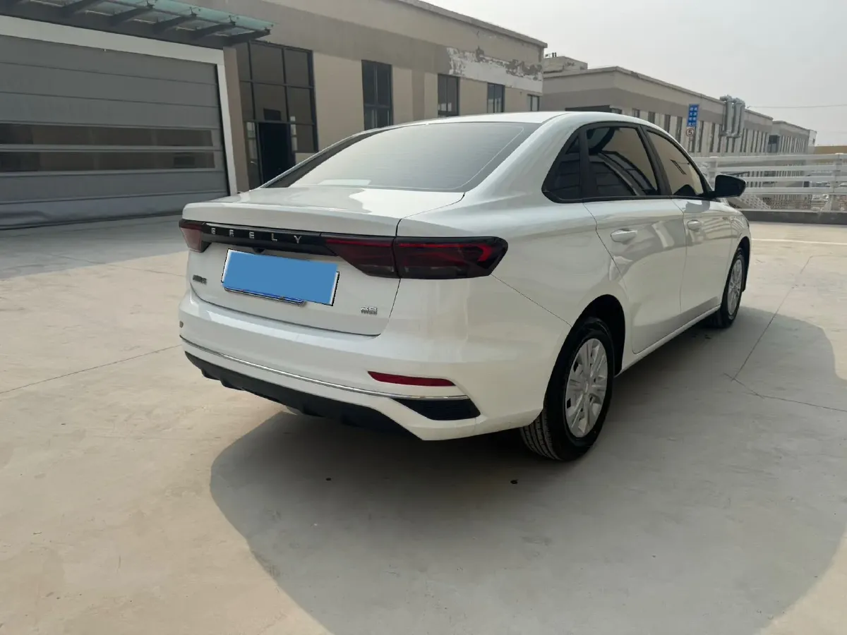 2025 Geely Emgrand 1.5L 127HP L4 5MT,autocango,china used car exporter,china ev exporter,chinese used car exporter,chinese used ev exporter