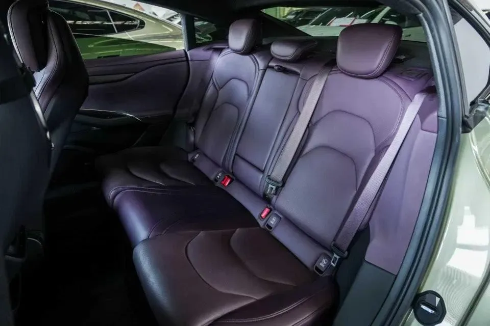 2024 MI SU7 BEV 73.6KWH,autocango,china used car exporter,china ev exporter,chinese used car exporter,chinese used ev exporter