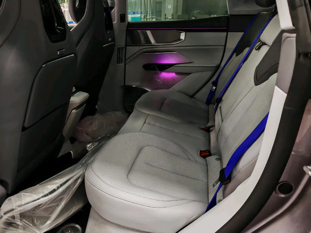 2023 HiPhi Y BEV 76.6KWH,autocango,china used car exporter,china ev exporter,chinese used car exporter,chinese used ev exporter