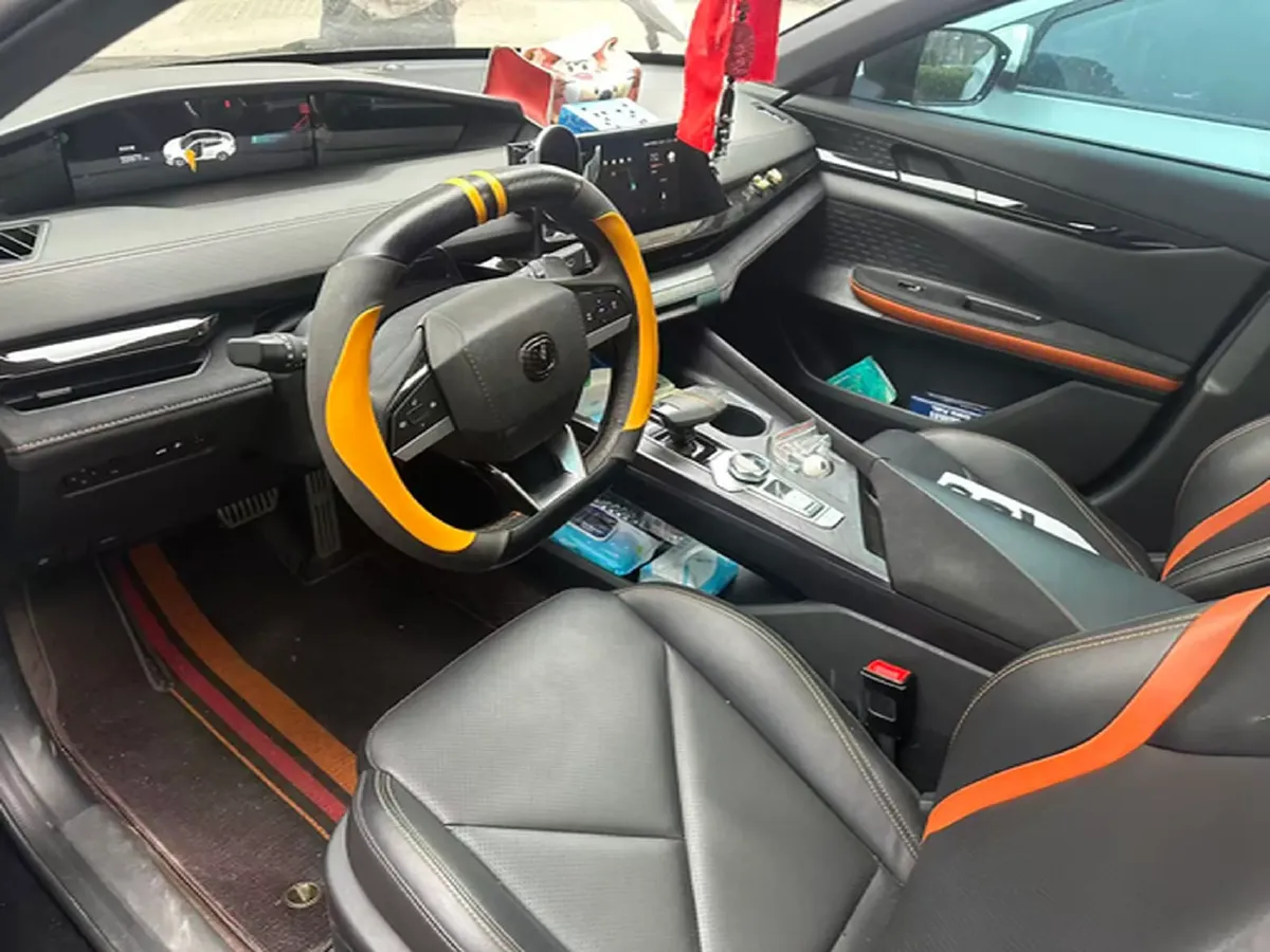 2022 ChangAn UNI-V 1.5T 188HP L4 7DCT,autocango,china used car exporter,china ev exporter,chinese used car exporter,chinese used ev exporter