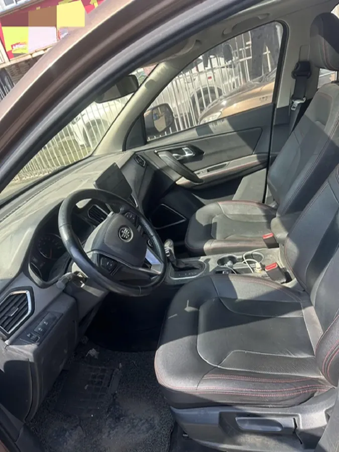 2017 FAW Senia R7 1.6L 116HP L4 6AT,autocango,china used car exporter,china ev exporter,chinese used car exporter,chinese used ev exporter