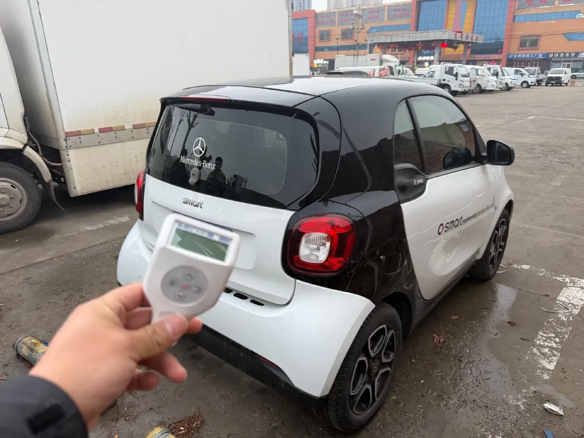2019 Smart smart fortwo 0.9T 90HP L3 6DCT,autocango,china used car exporter,china ev exporter,chinese used car exporter,chinese used ev exporter