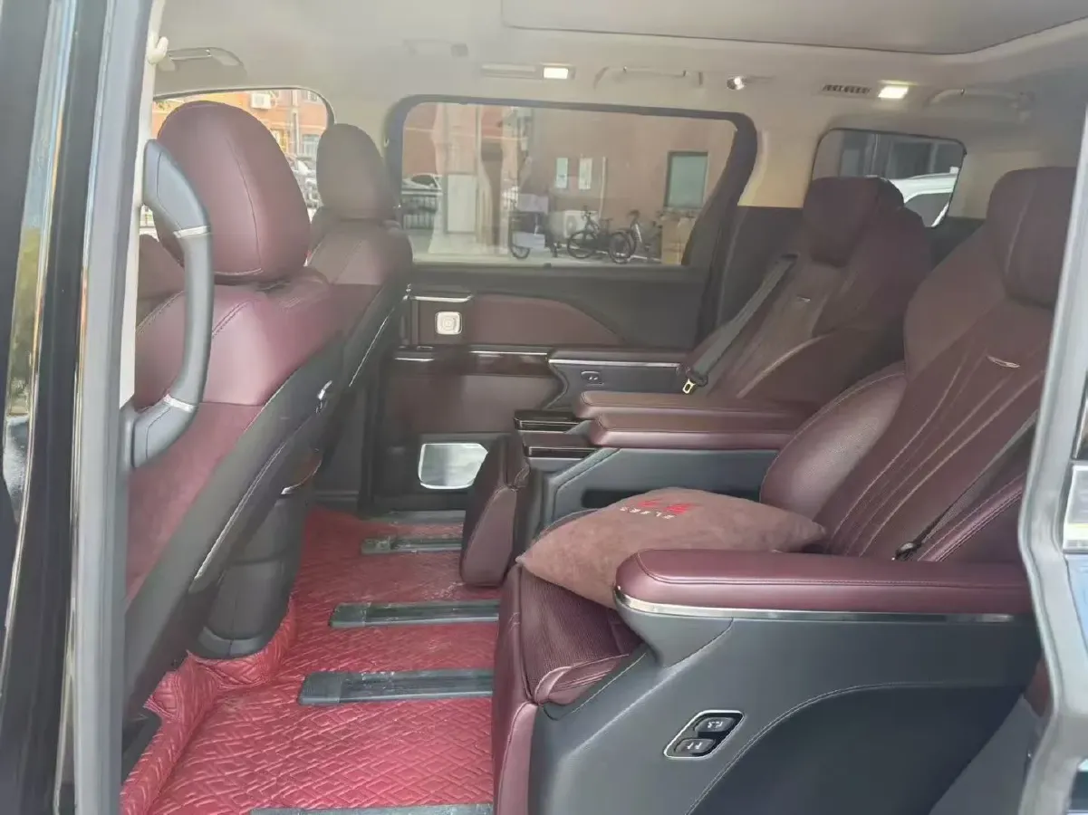 2023 HongQi HQ9 2.0T 252HP L4 8AT,autocango,china used car exporter,china ev exporter,chinese used car exporter,chinese used ev exporter