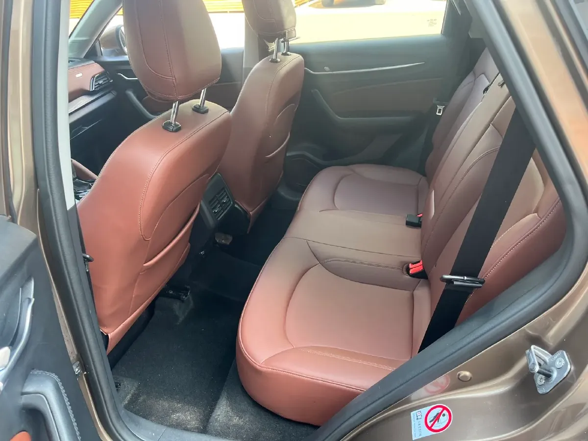 2018 Brilliance Auto V6 1.5T 150HP L4 7DCT,autocango,china used car exporter,china ev exporter,chinese used car exporter,chinese used ev exporter