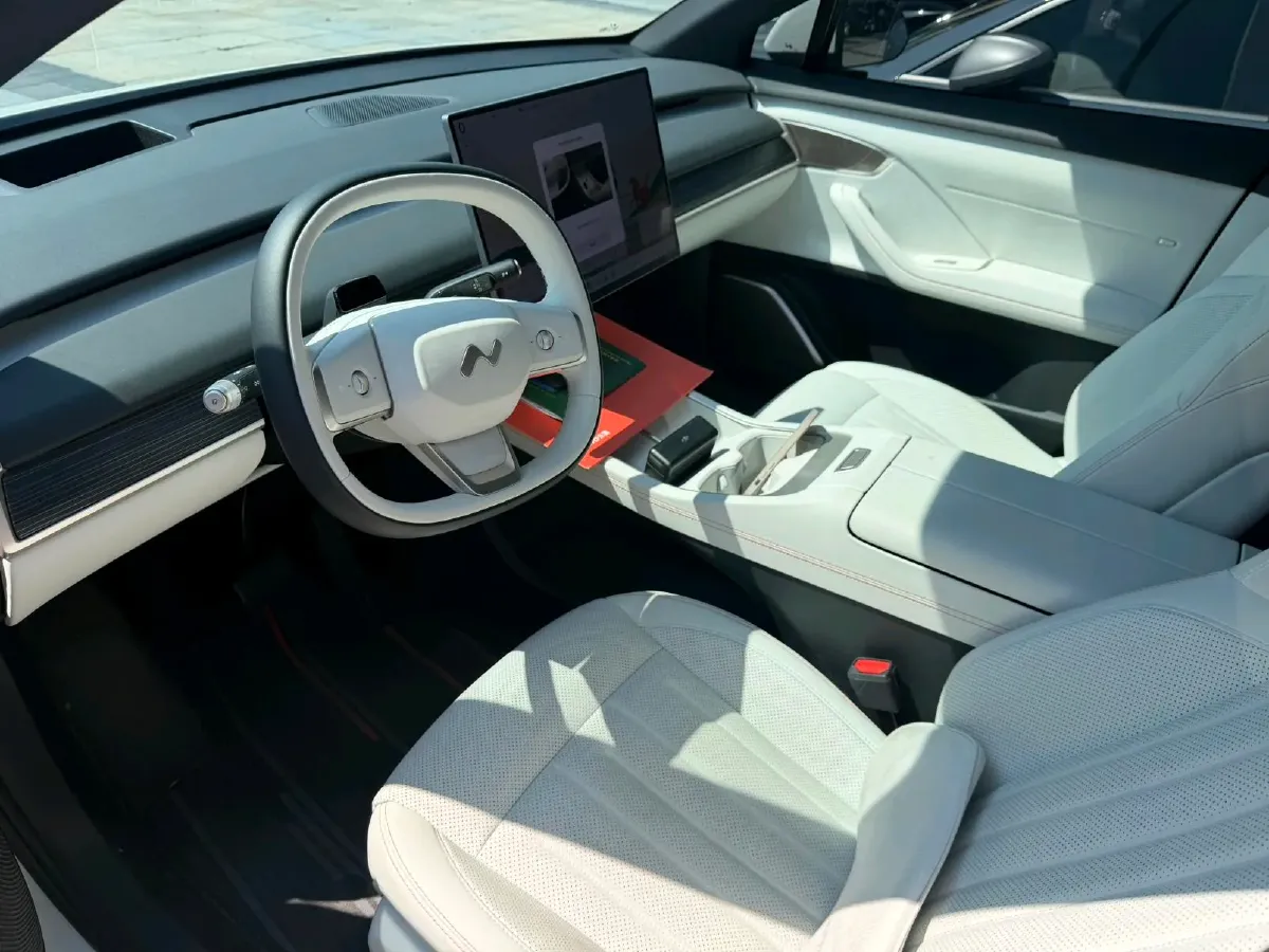 2024 ONVO L60 BEV 60KWH,autocango,china used car exporter,china ev exporter,chinese used car exporter,chinese used ev exporter