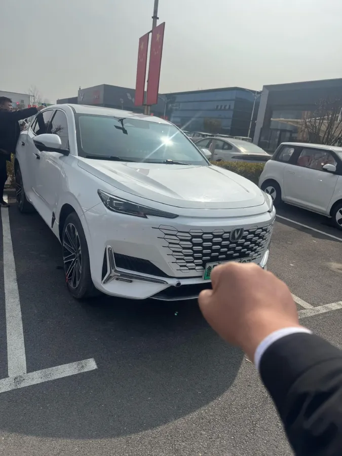 2022 Chevrolet Menlo BEV 61.1KWH,autocango,china used car exporter,china ev exporter,chinese used car exporter,chinese used ev exporter