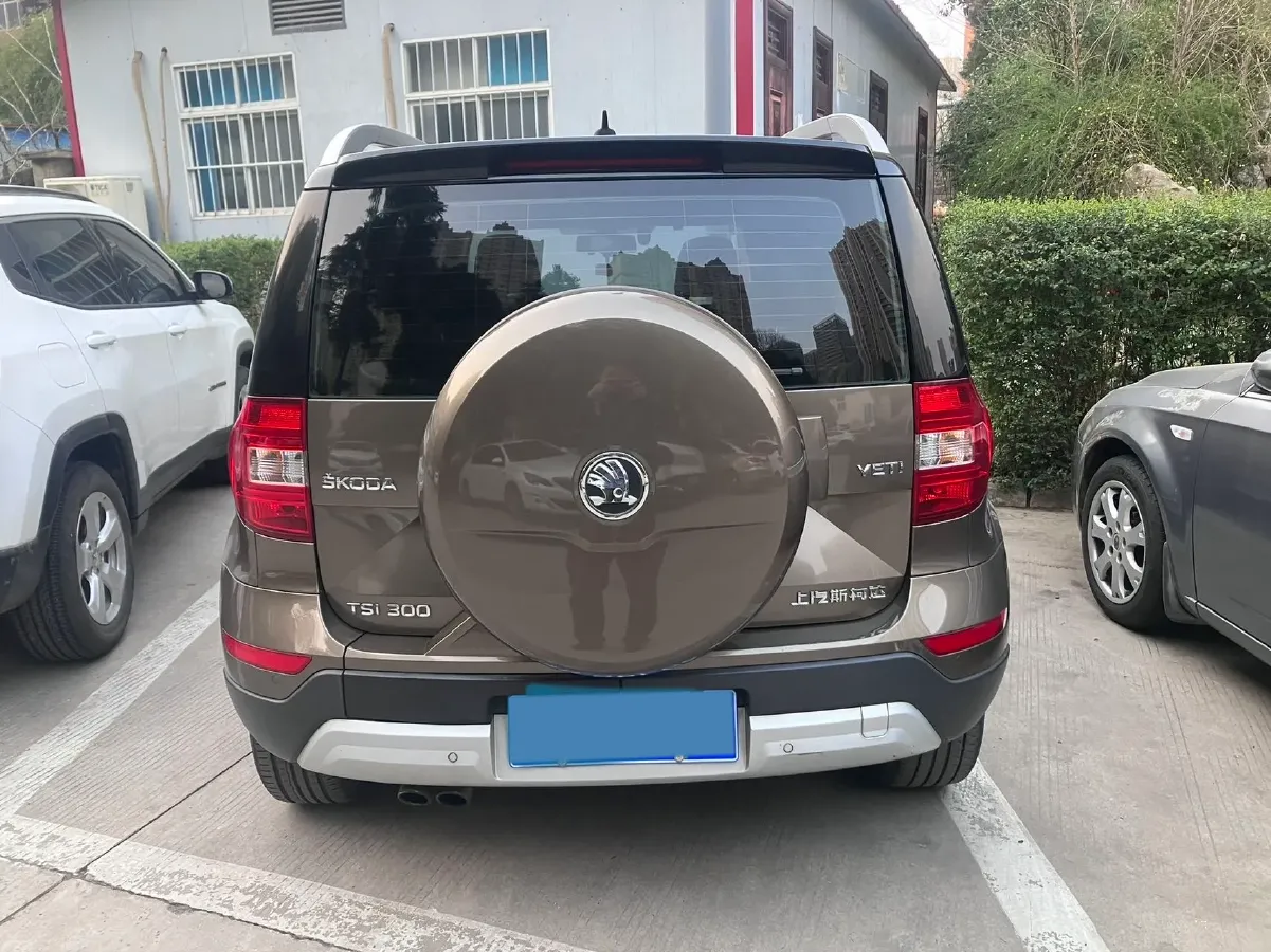 2017 Skoda Yeti 1.8T 160HP L4 6DCT,autocango,china used car exporter,china ev exporter,chinese used car exporter,chinese used ev exporter