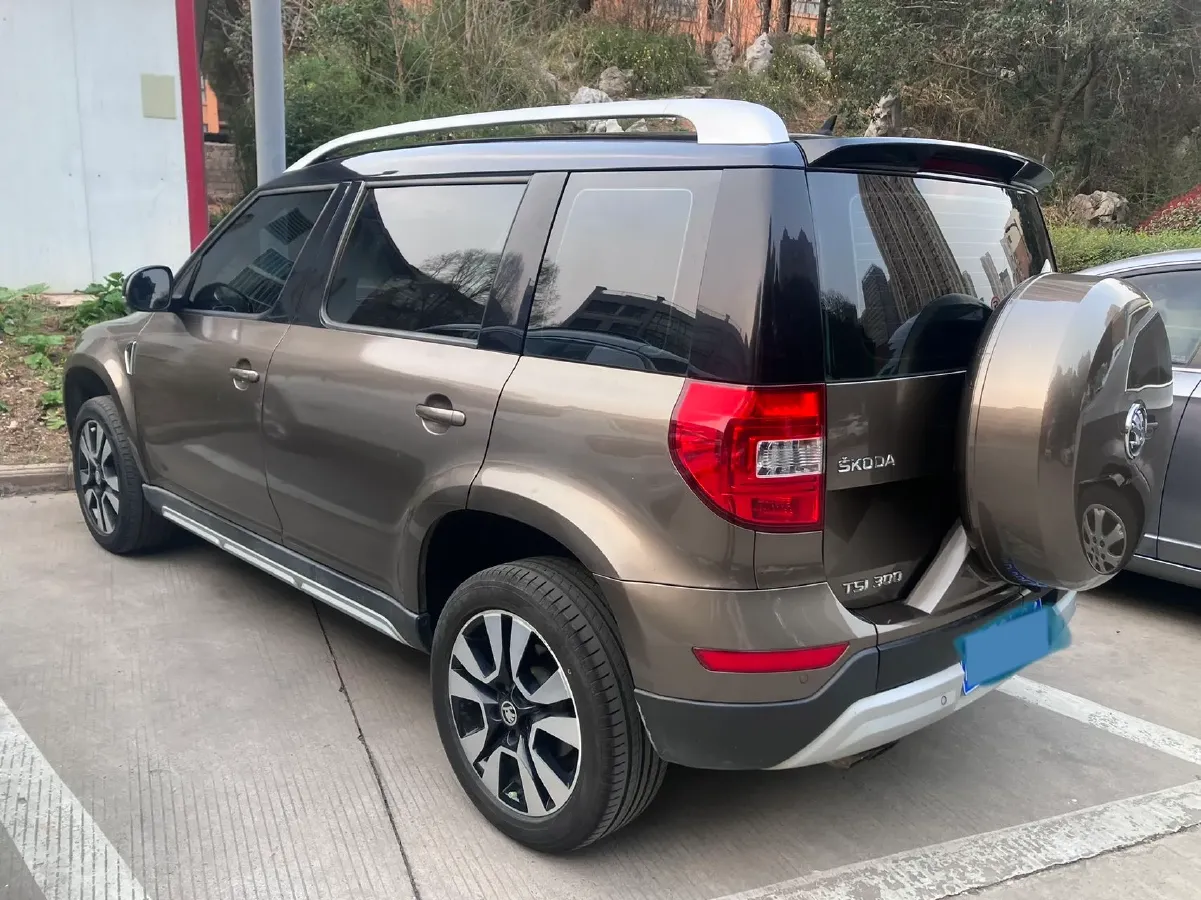 2017 Skoda Yeti 1.8T 160HP L4 6DCT,autocango,china used car exporter,china ev exporter,chinese used car exporter,chinese used ev exporter