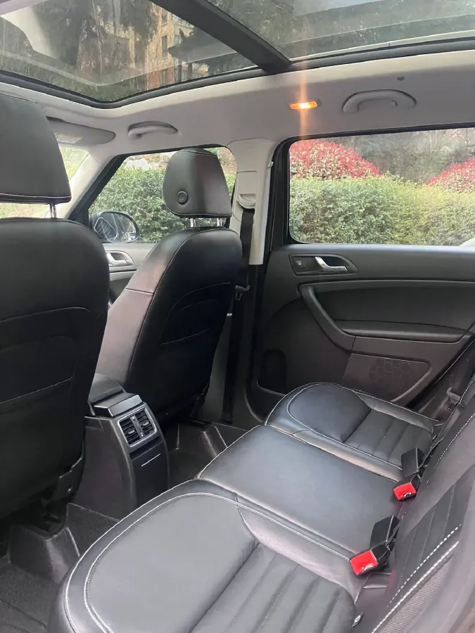 2017 Skoda Yeti 1.8T 160HP L4 6DCT,autocango,china used car exporter,china ev exporter,chinese used car exporter,chinese used ev exporter