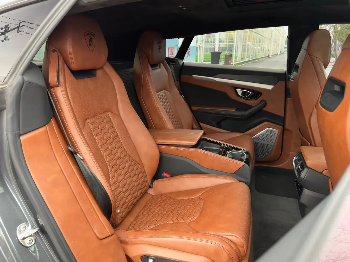 2018 Lamborghini Urus 4.0T 650HP V8 8AT,autocango,china used car exporter,china ev exporter,chinese used car exporter,chinese used ev exporter