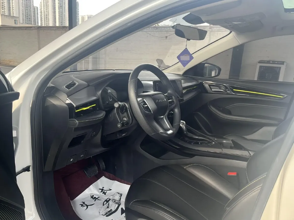 2021 Roewe i5 1.5L 120HP L4 CVT,autocango,china used car exporter,china ev exporter,chinese used car exporter,chinese used ev exporter