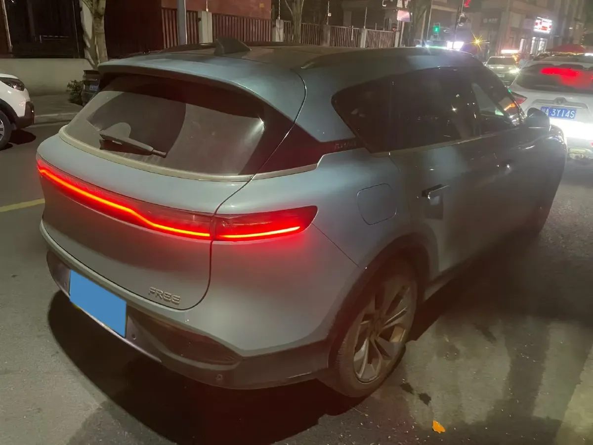 2021 Voyah FREE Range Extended 109HP REEV 33KWH,autocango,china used car exporter,china ev exporter,chinese used car exporter,chinese used ev exporter