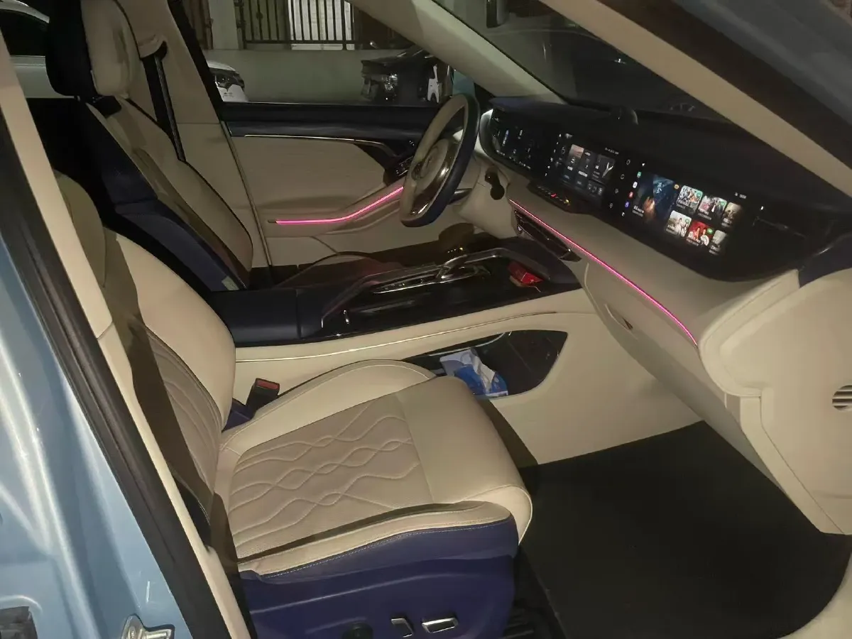 2021 Voyah FREE Range Extended 109HP REEV 33KWH,autocango,china used car exporter,china ev exporter,chinese used car exporter,chinese used ev exporter