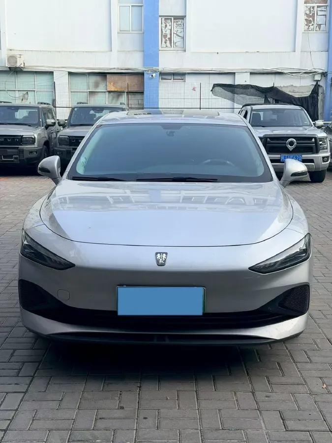 2023 Roewe D7 1.5L 112HP L4 1DHT PHEV 21.4KWH,autocango,china used car exporter,china ev exporter,chinese used car exporter,chinese used ev exporter