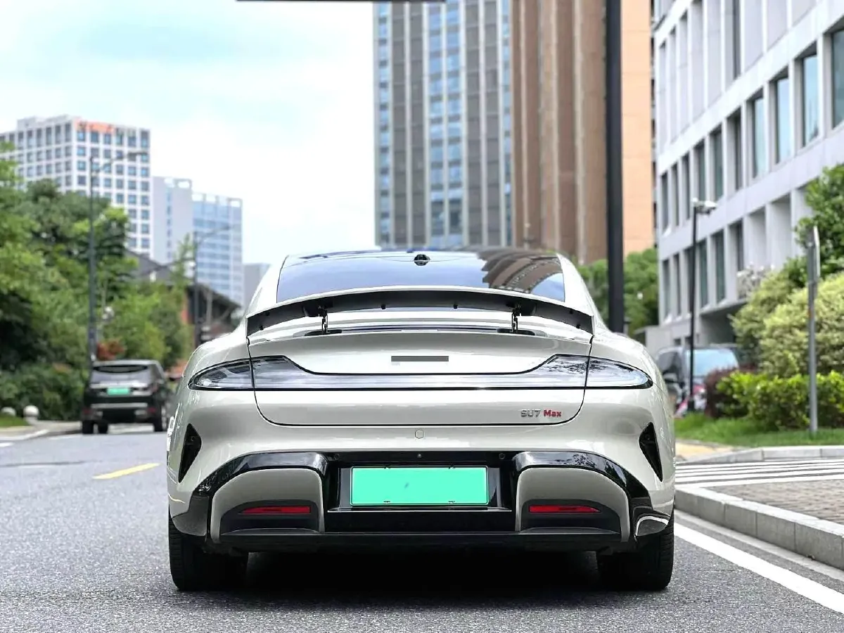 2024 MI SU7 BEV 101KWH,autocango,china used car exporter,china ev exporter,chinese used car exporter,chinese used ev exporter