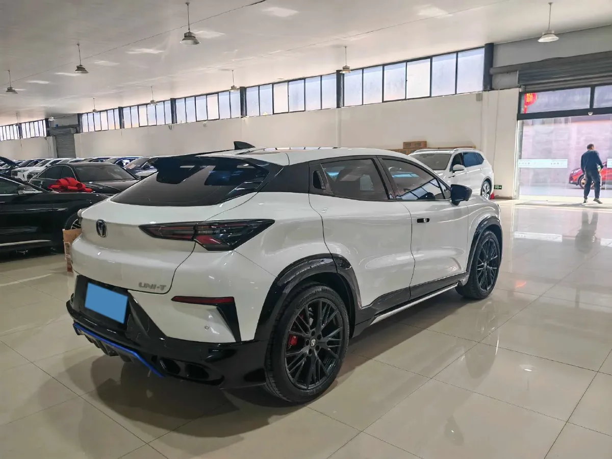 2023 ChangAn UNI-T 1.5T 188HP L4 7DCT,autocango,china used car exporter,china ev exporter,chinese used car exporter,chinese used ev exporter