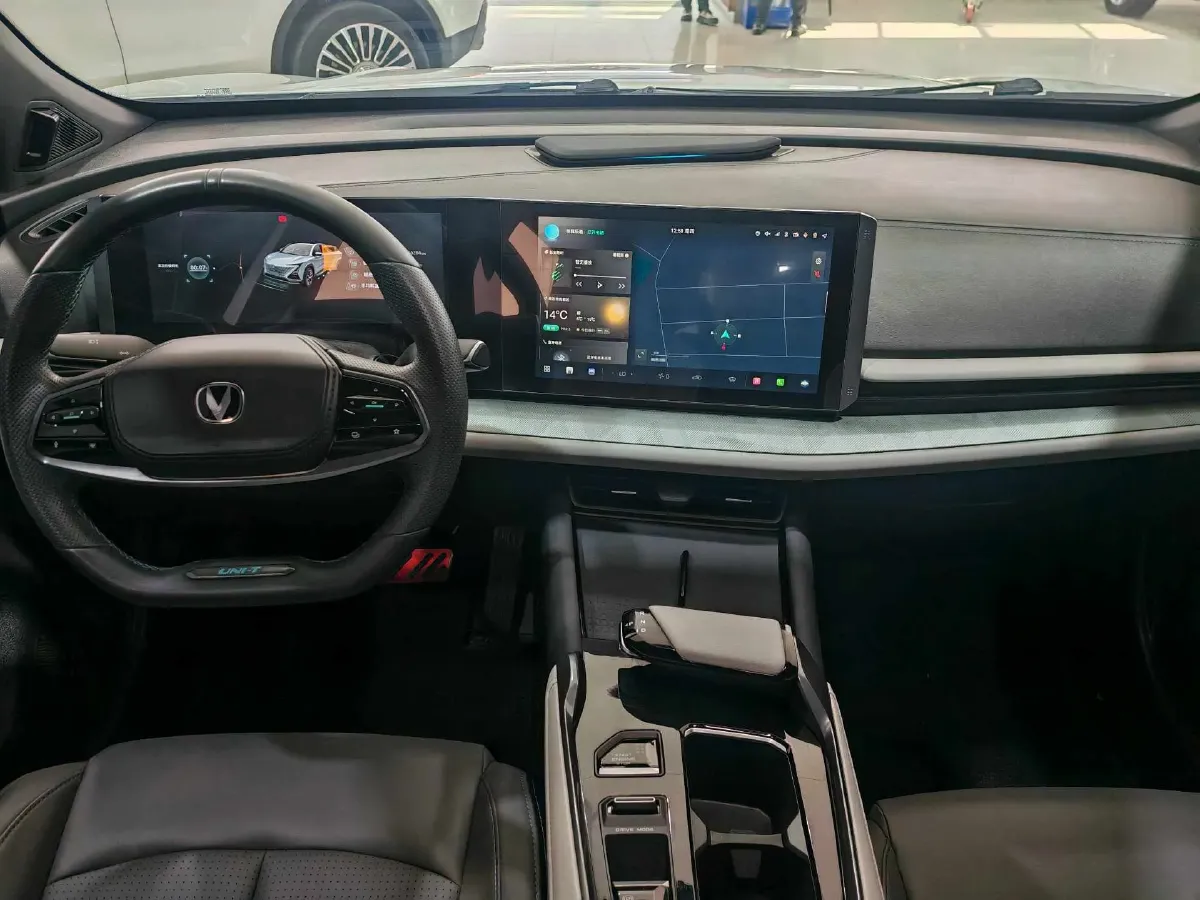 2023 ChangAn UNI-T 1.5T 188HP L4 7DCT,autocango,china used car exporter,china ev exporter,chinese used car exporter,chinese used ev exporter