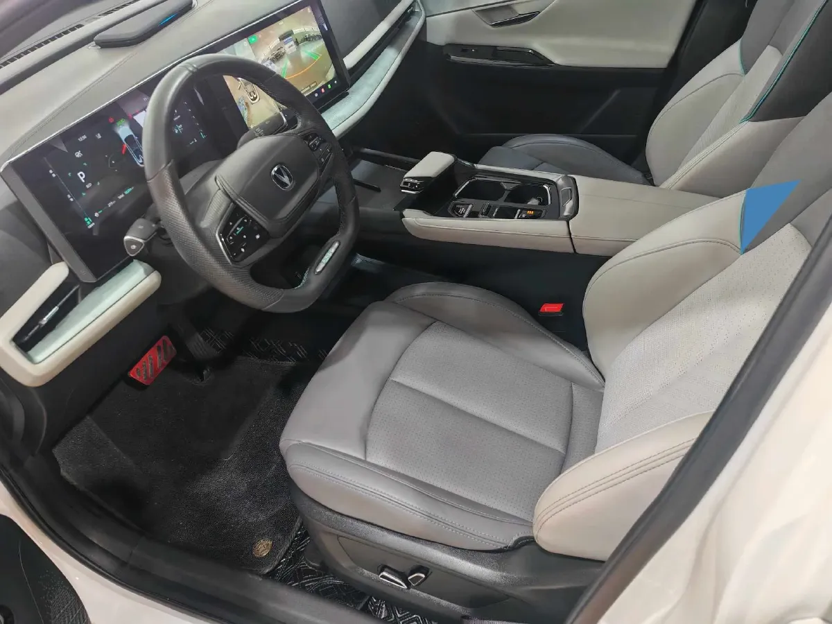 2023 ChangAn UNI-T 1.5T 188HP L4 7DCT,autocango,china used car exporter,china ev exporter,chinese used car exporter,chinese used ev exporter