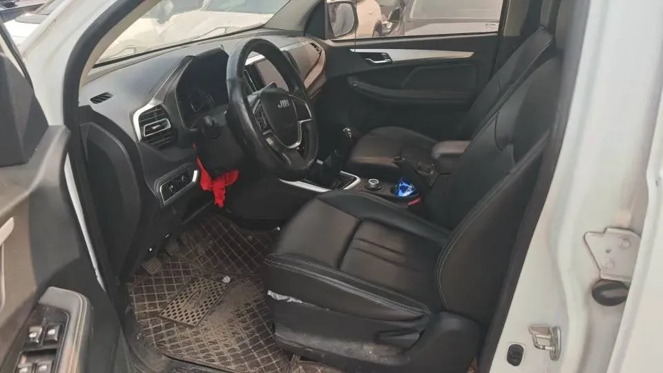 2020 Isuzu RE-MAX Jim 2.8T 120HP L4 5MT,autocango,china used car exporter,china ev exporter,chinese used car exporter,chinese used ev exporter