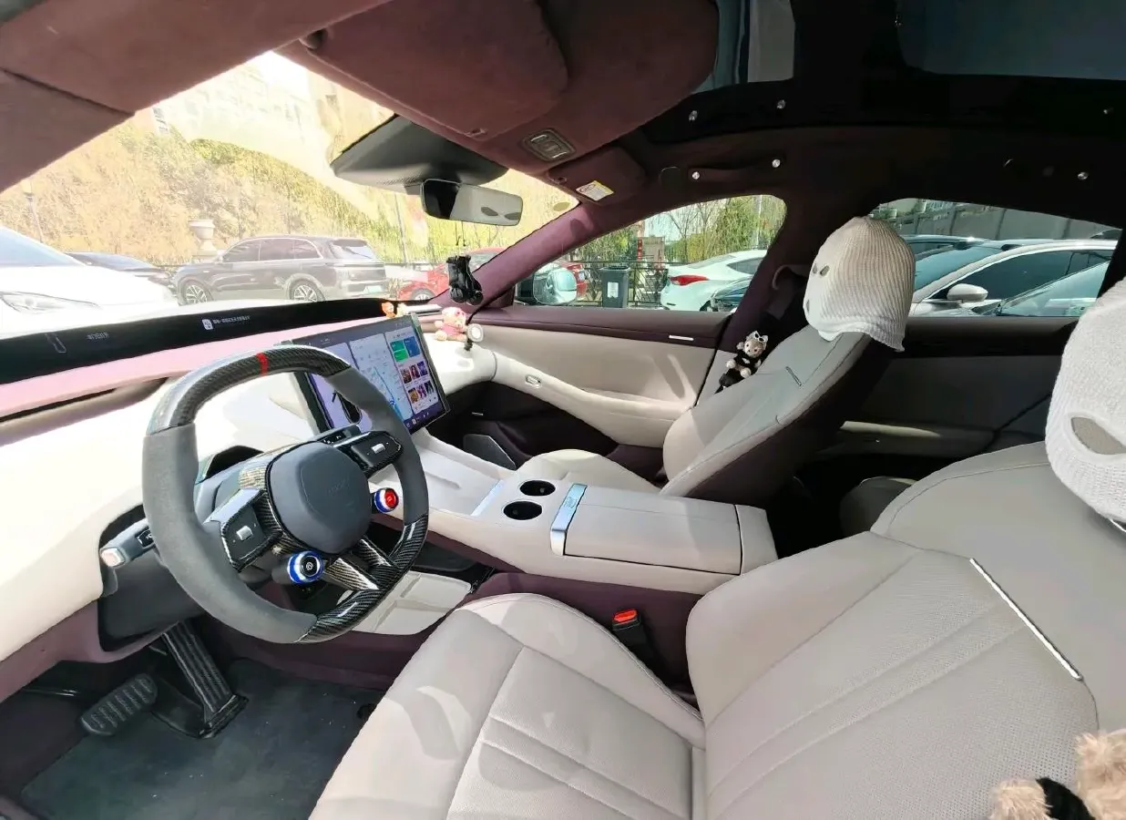 2025 MI YU7 BEV 101.7KWH,autocango,china used car exporter,china ev exporter,chinese used car exporter,chinese used ev exporter