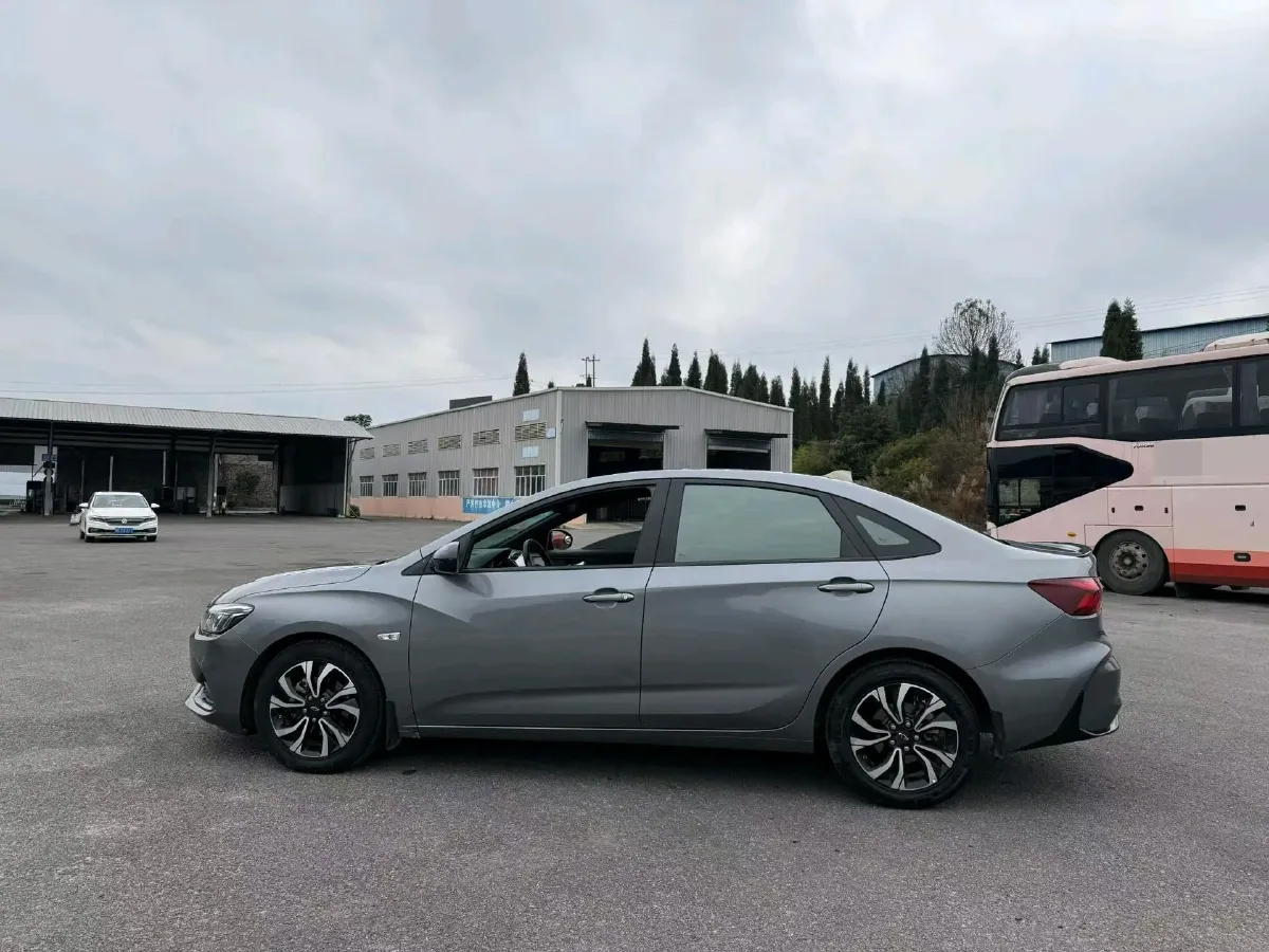 2020 Chevrolet Monza 1.3T 163HP L3 6AT,autocango,china used car exporter,china ev exporter,chinese used car exporter,chinese used ev exporter