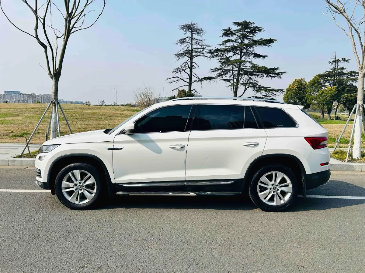 2018 Skoda Kodiak 2.0T 186HP L4 7DCT,autocango,china used car exporter,china ev exporter,chinese used car exporter,chinese used ev exporter