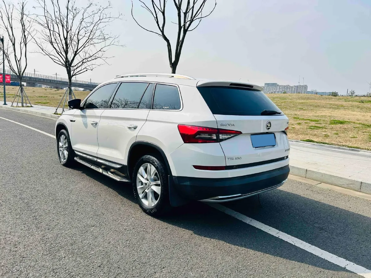 2018 Skoda Kodiak 2.0T 186HP L4 7DCT,autocango,china used car exporter,china ev exporter,chinese used car exporter,chinese used ev exporter