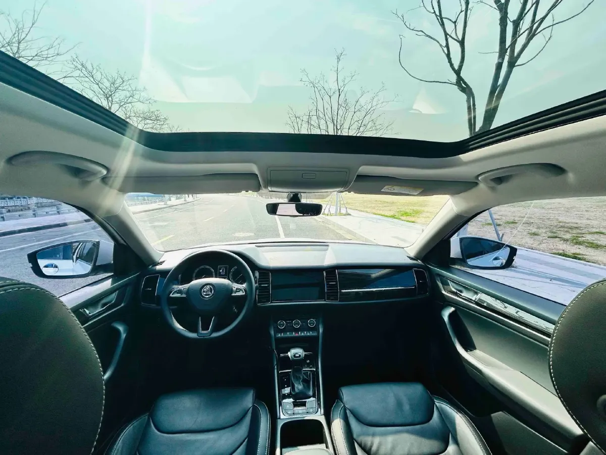 2018 Skoda Kodiak 2.0T 186HP L4 7DCT,autocango,china used car exporter,china ev exporter,chinese used car exporter,chinese used ev exporter