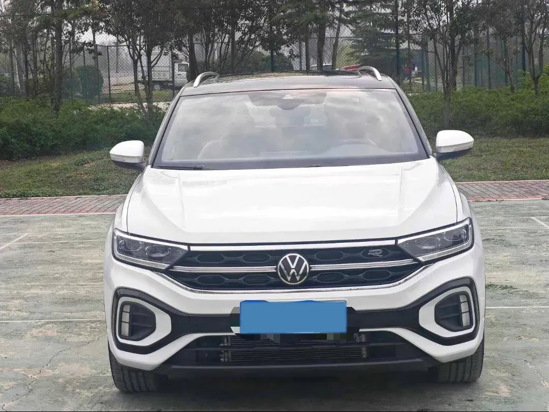2023 Volkswagen T-Roc 1.5T 160HP L4 7DCT,autocango,china used car exporter,china ev exporter,chinese used car exporter,chinese used ev exporter