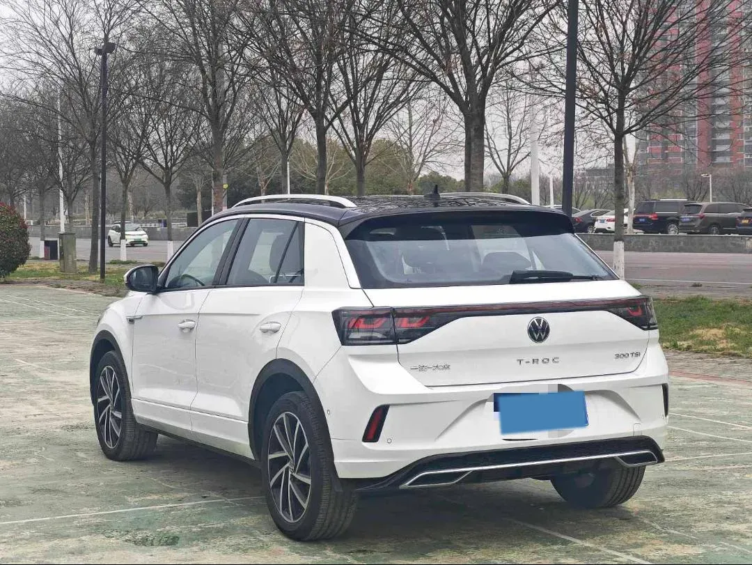 2023 Volkswagen T-Roc 1.5T 160HP L4 7DCT,autocango,china used car exporter,china ev exporter,chinese used car exporter,chinese used ev exporter