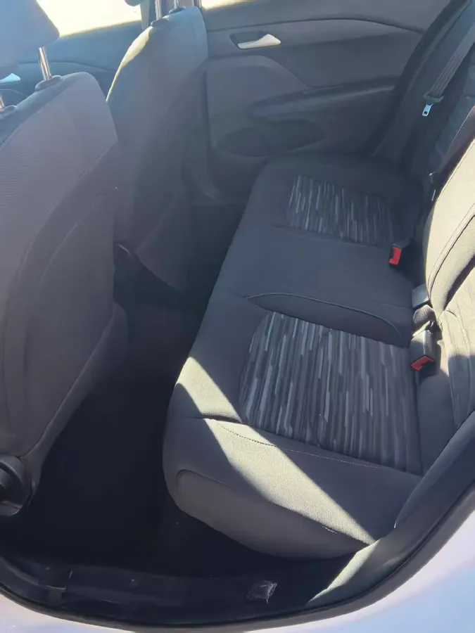 2016 Chevrolet Cavalier 1.5L 113HP L4 5MT,autocango,china used car exporter,china ev exporter,chinese used car exporter,chinese used ev exporter