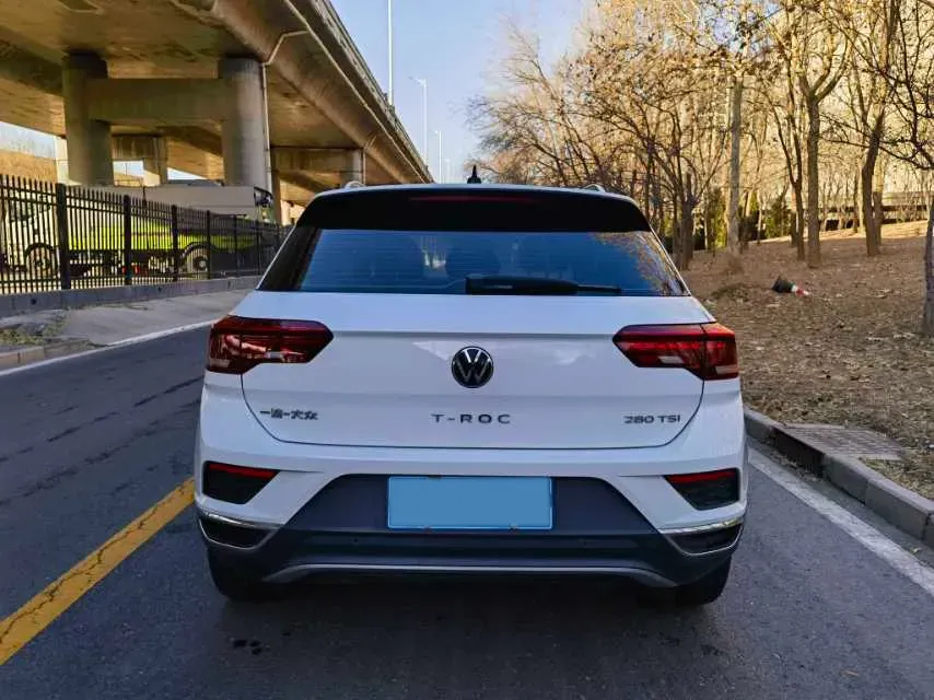 2021 Volkswagen T-Roc 1.4T 150HP L4 7DCT,autocango,china used car exporter,china ev exporter,chinese used car exporter,chinese used ev exporter