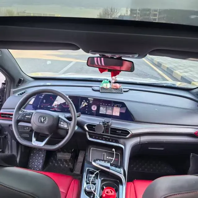 2020 ChangAn UNI-T 1.5T 180HP L4 7DCT,autocango,china used car exporter,china ev exporter,chinese used car exporter,chinese used ev exporter